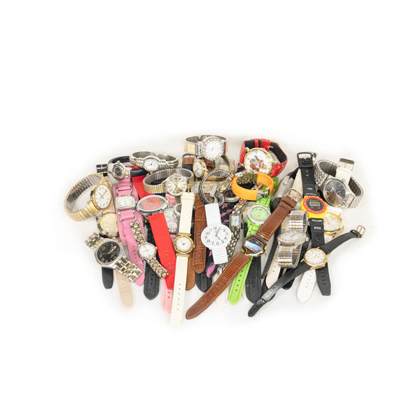 Mystery Box of 5 Women’s Watches all working Watch Supply Mystery Box (5 LB) | Used Watches main image 3