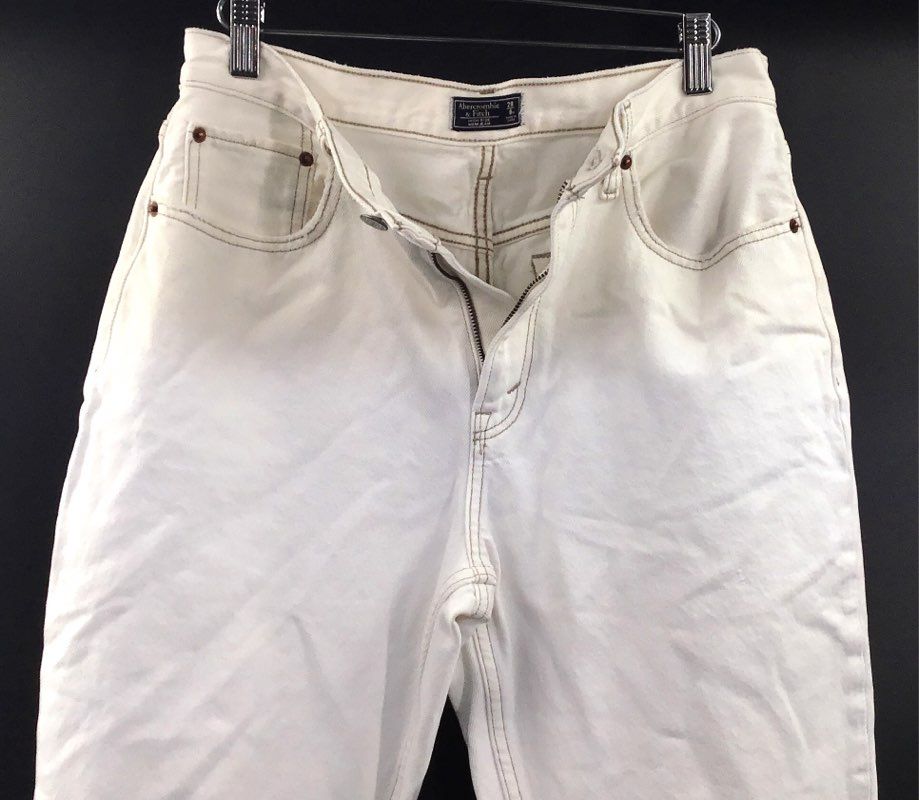 Abercrombie & Fitch Women's White Distressed High Rise Mom Jeans Size 28 6R