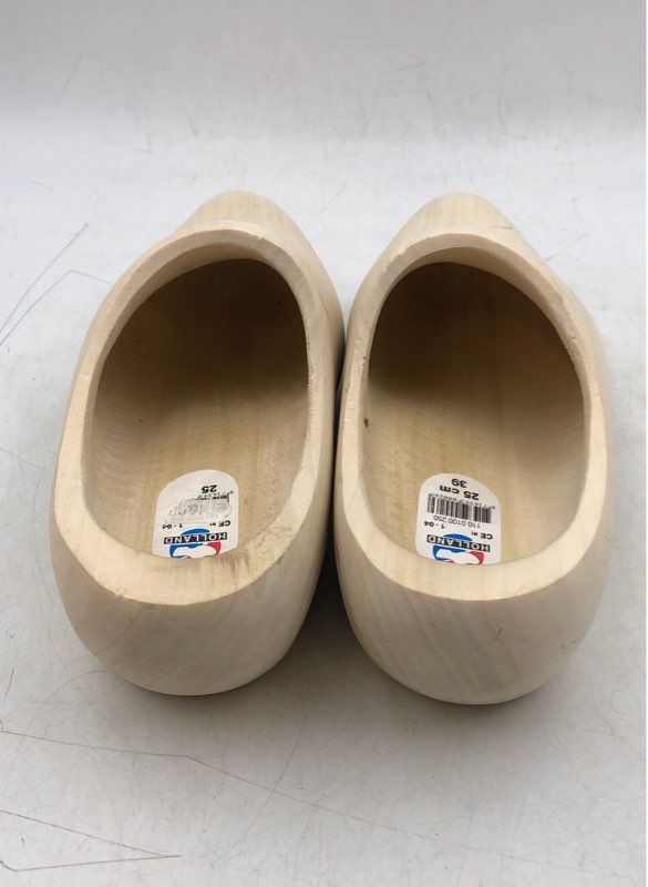 Women&#39;s Tan Wooden Hand-Crafted Clog Shoes - Size 39