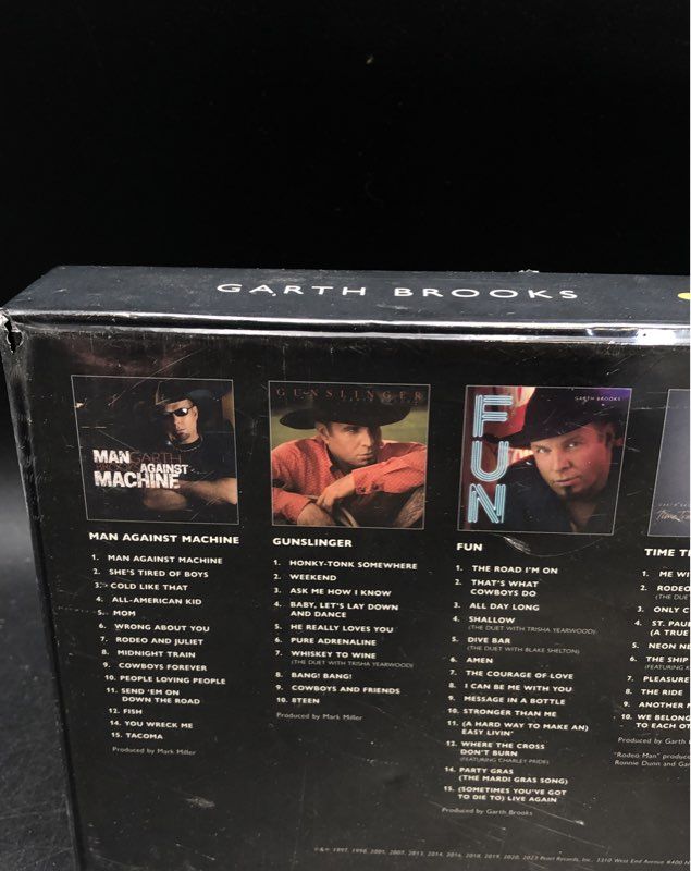 New Garth Brooks Bass Pro Shop Edition The Limited Series 7-Disc CD Box Set