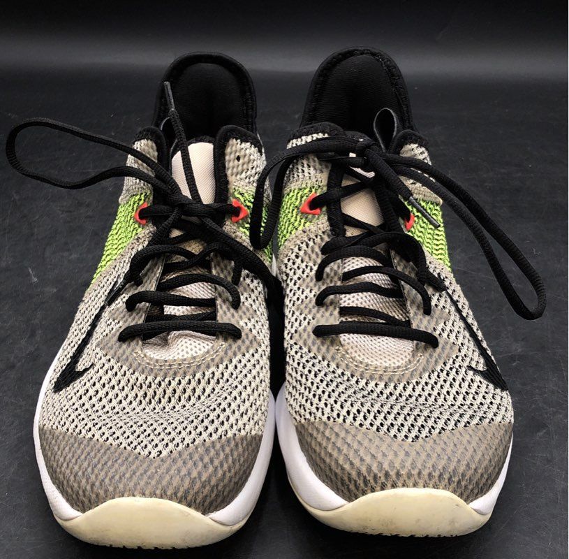 Nike Men's Lebron Witness 4 Gray Athletic Shoes - Size 8