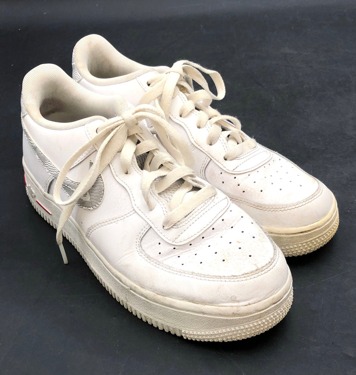 Nike Air Force 1 '07 Low White Bright Crimson Striped Swoosh Women's Size 8.5