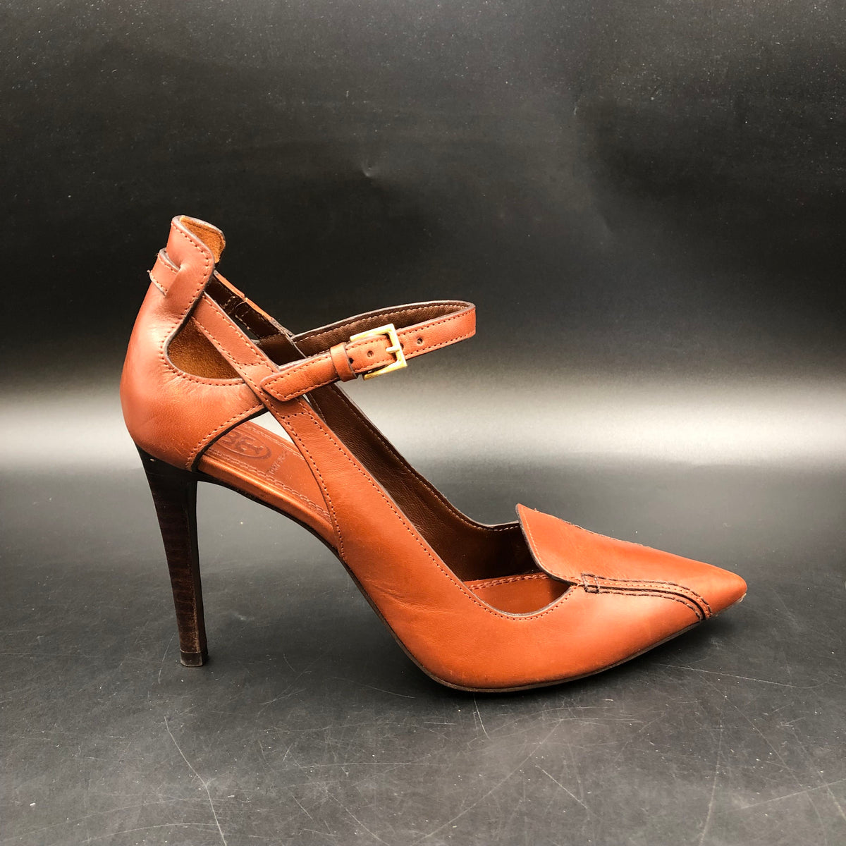 Tory Burch Cognac Brown Leather Double T Pointed Toe Heels Size 7.5 COA