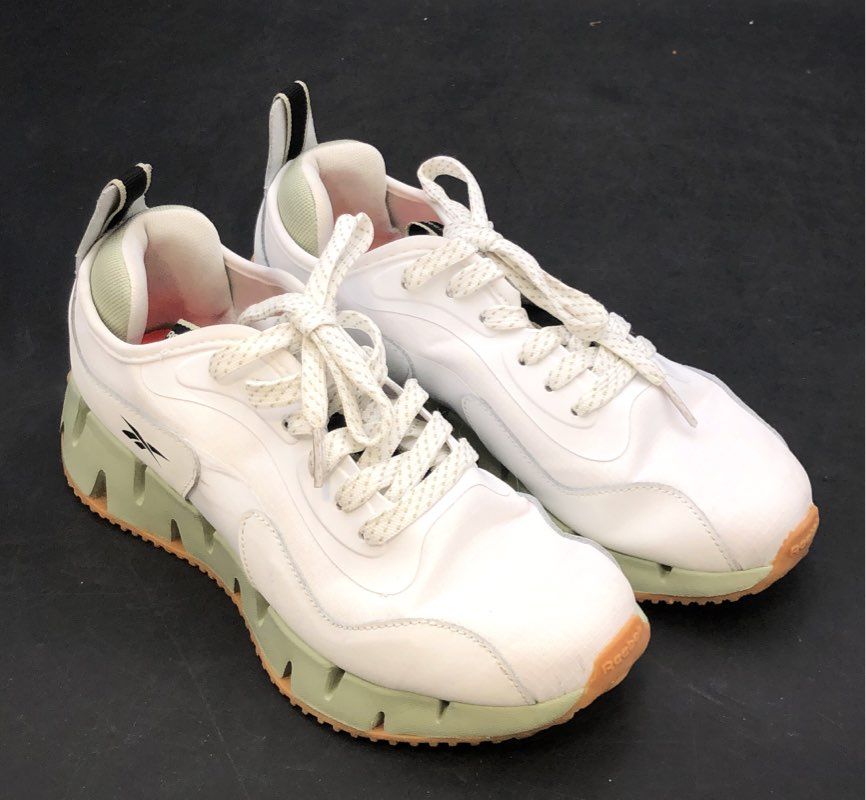 Reebok Zig Dynamica 4 White Pale Green Gum Running Shoes Women's Size 7.5