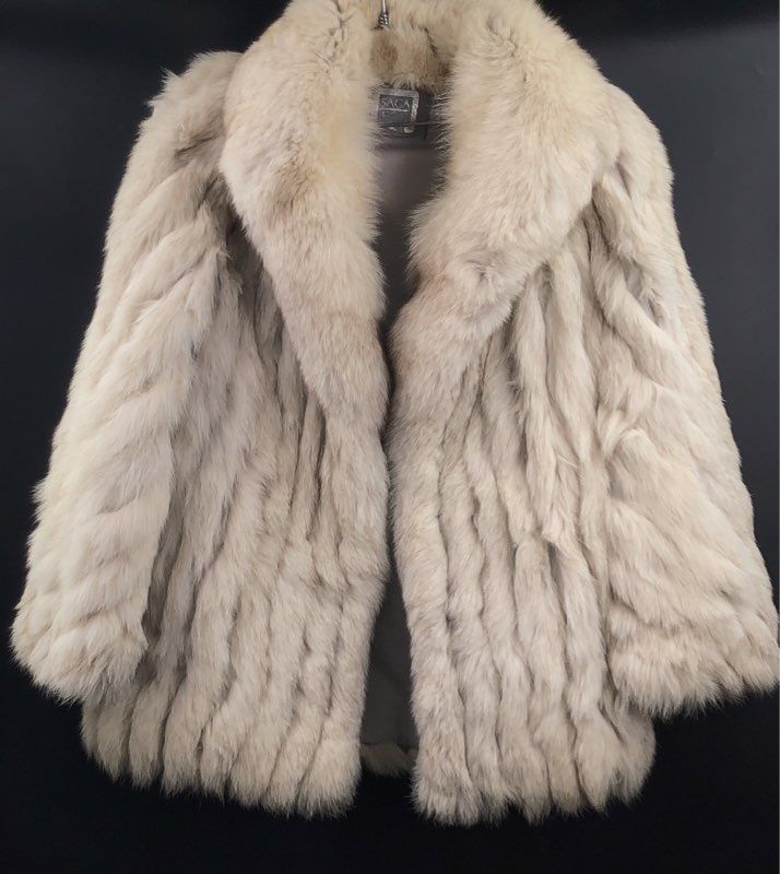 Vintage 90s Saga Fox Women's Natural Blue Fox Fur Coat Jacket Norway Cream