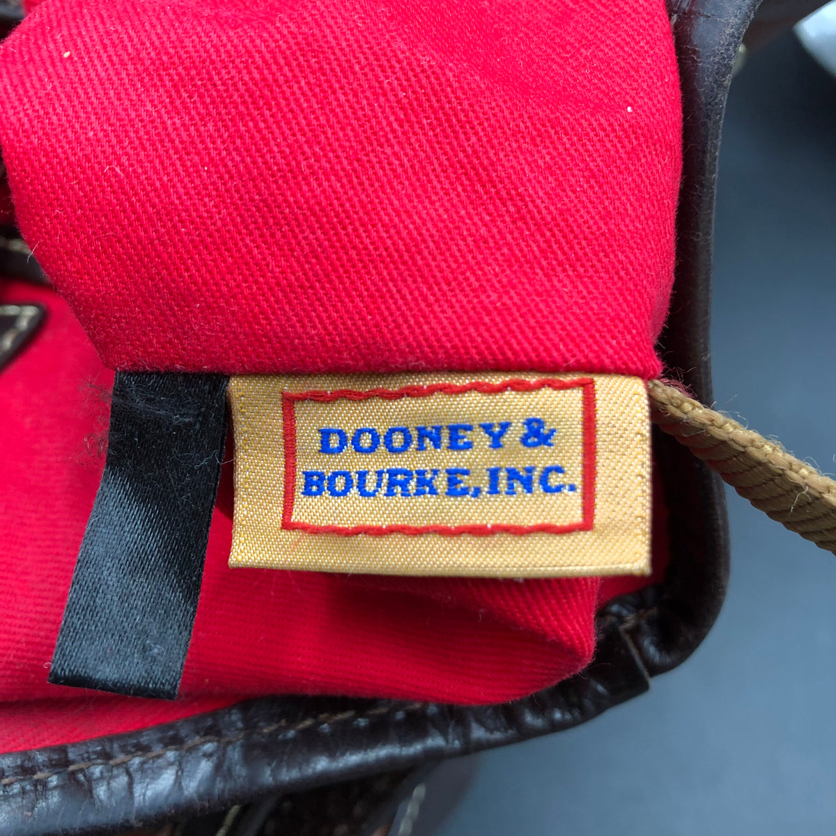 Dooney & Bourke Cognac Brown Leather Denison Bucket Bag Gold Hardware COA