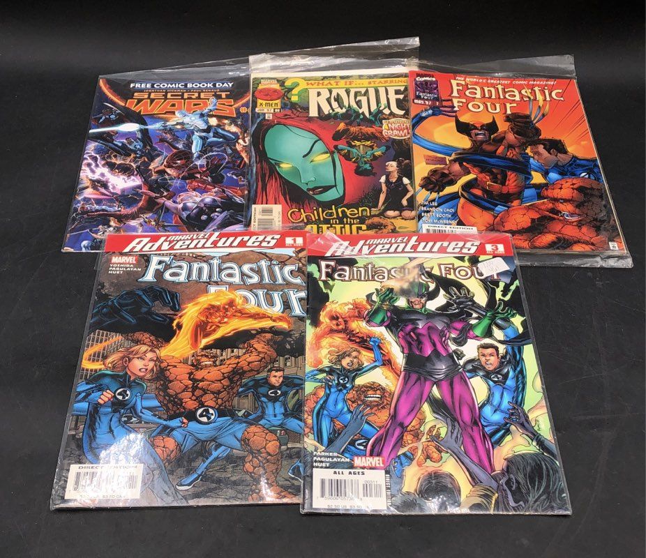 Marvel Comic Book Lot 1990s-2010s Superhero Approximately 25 Comics