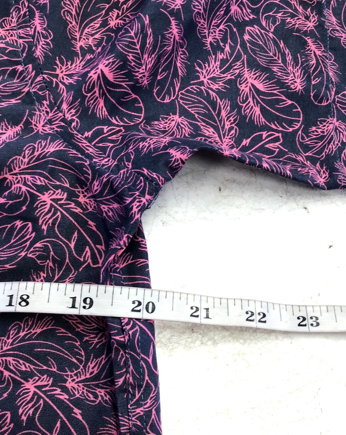 NWT Silver Stone Collection Men's Black Pink Modern Fit Button-Up Shirt - Size S