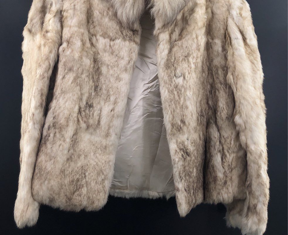 Vintage 90s Women's Real Rabbit Fur Coat Beige Cream Made in Hong Kong Sz S