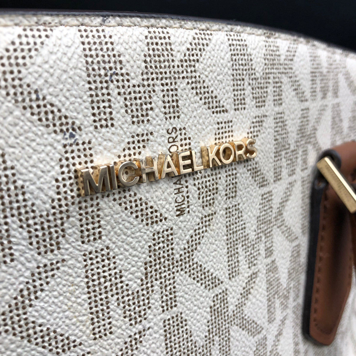 Michael Kors Ivory Brown Jet Set Logo Shoulder Satchel Bag Gold Hardware COA
