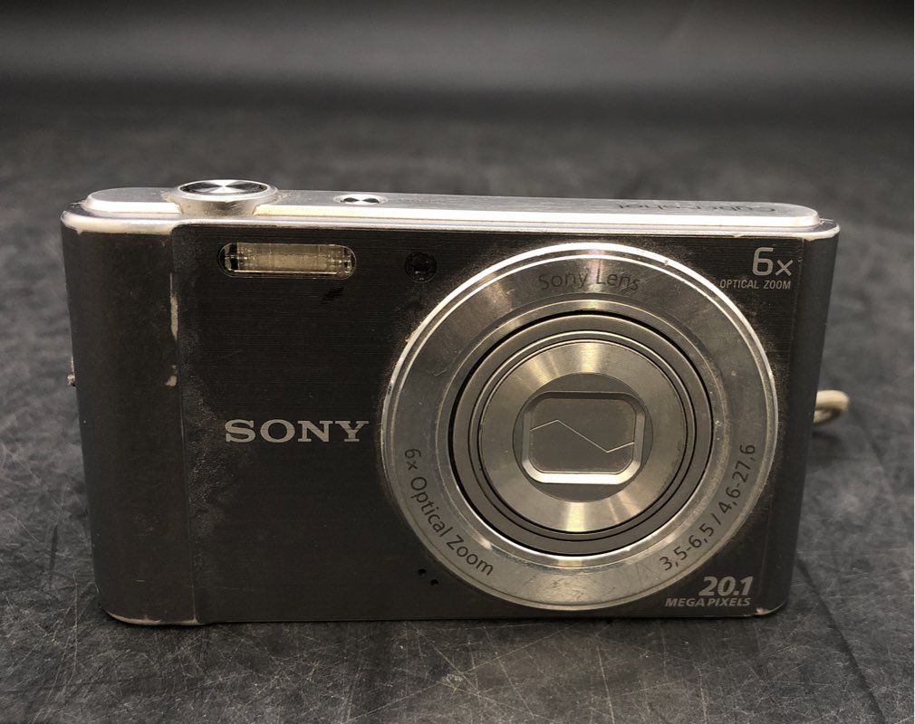 Sony Cyber-shot DSC-W810 20.1MP Digital Compact Camera 6x Zoom w/ Cable