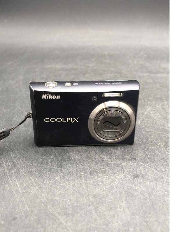 Nikon Coolpix S610 4X Optical Zoom Digital Camera