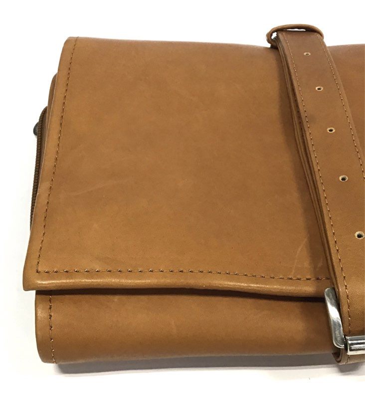 Piel Tan Genuine Leather Hanging Toiletry Bag Travel Dopp Kit Silver Hardware