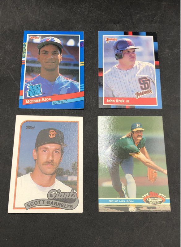 Mixed Lot Of Baseball MLB Cards. Medium Box, Unsorted