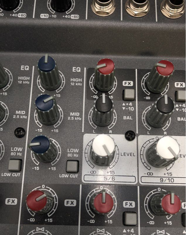 Behringer XENYX 1202FX Multi-Processor Mixing Console With Effects