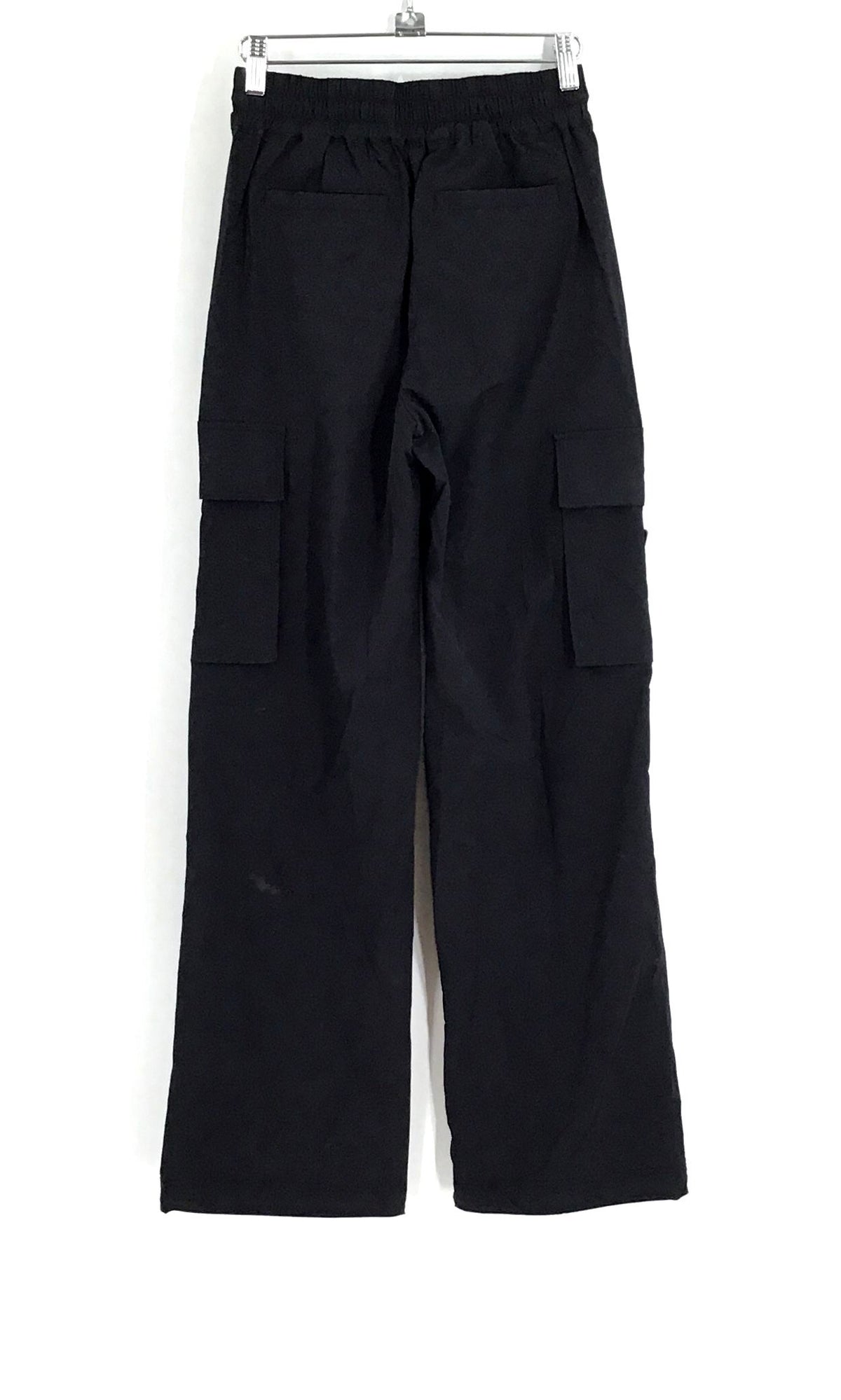 NWT Fabletics Women&#39;s Black Elastic Waist Wide Leg Cargo Pants - Size 2XS