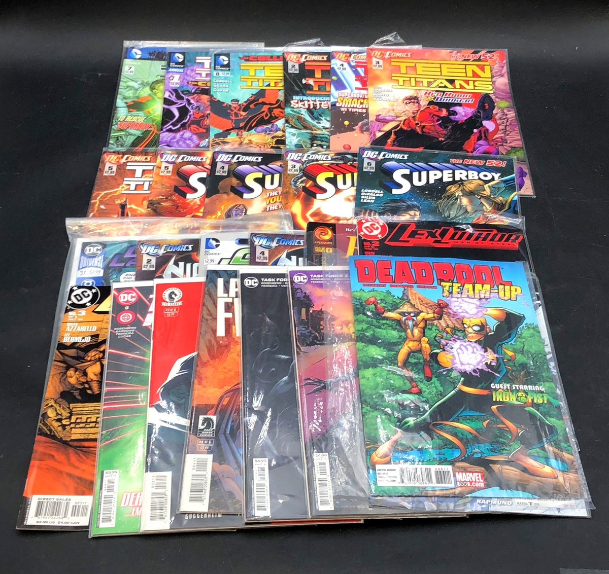 Modern Age Comic Book Lot DC Marvel Image Superhero Approx. 25 Comics