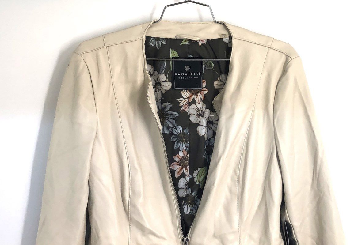 Bagatelle Collection Women's Off White Faux Leather Floral Zip Jacket Sz M