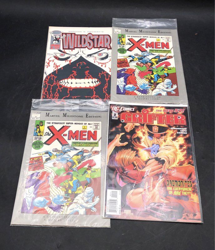 Comic Book Lot Marvel DC Image Valiant Mixed Eras Superhero 21 Comics