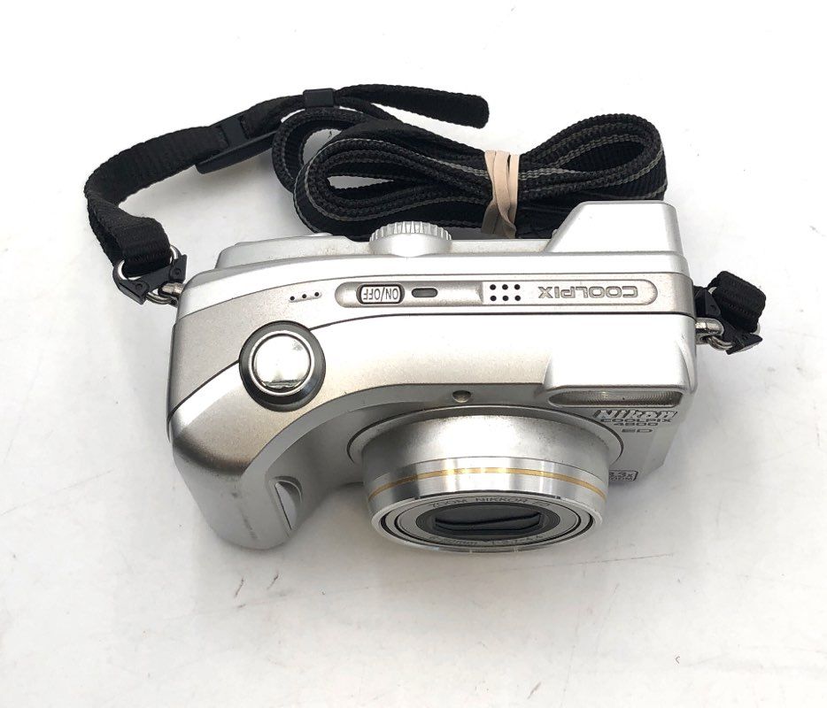 Vintage Nikon Coolpix 4800 E4800 Digital Camera 8.3x Optical Zoom