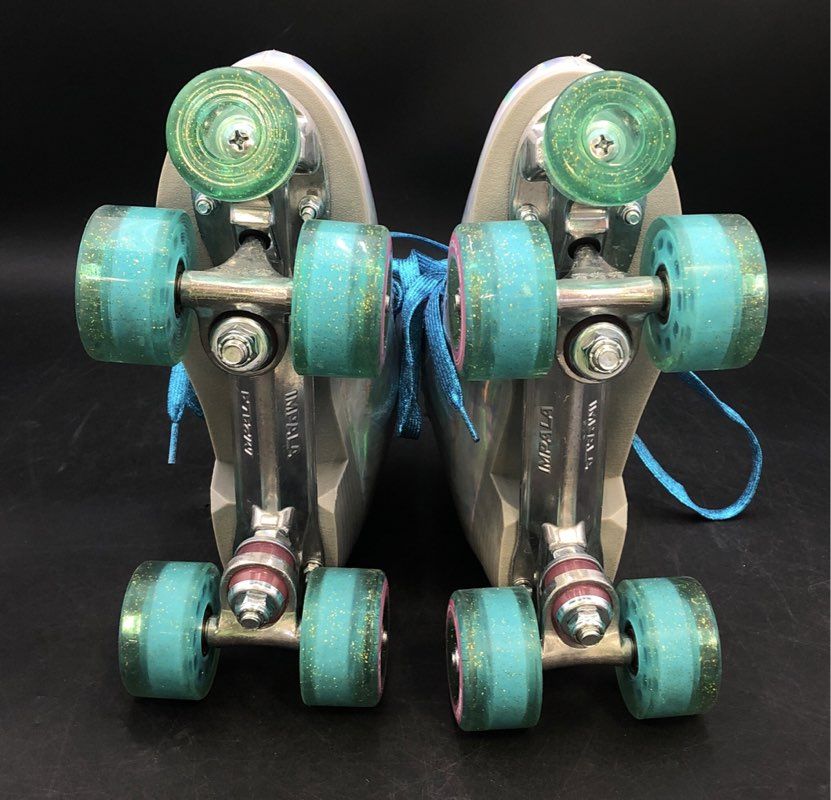 Impala Holographic Quad Roller Skates Iridescent Purple Teal Women's Size 9