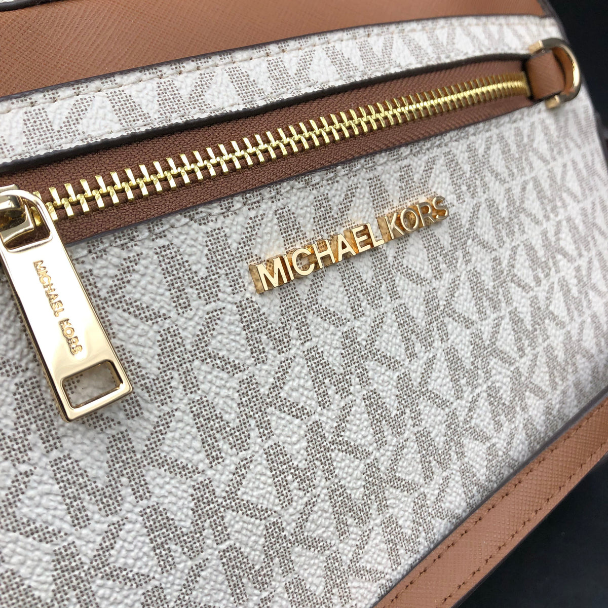 Michael Kors Ivory Brown Jet Set Camera Crossbody Bag Gold Hardware COA