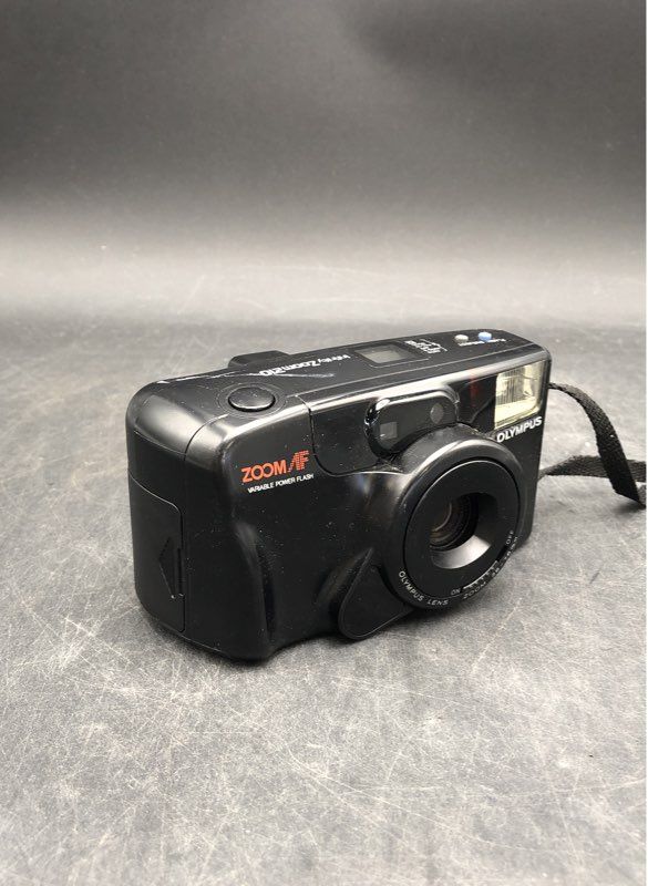Olympus Infinity Zoom 210 Film 35mm Point & Shoot Camera