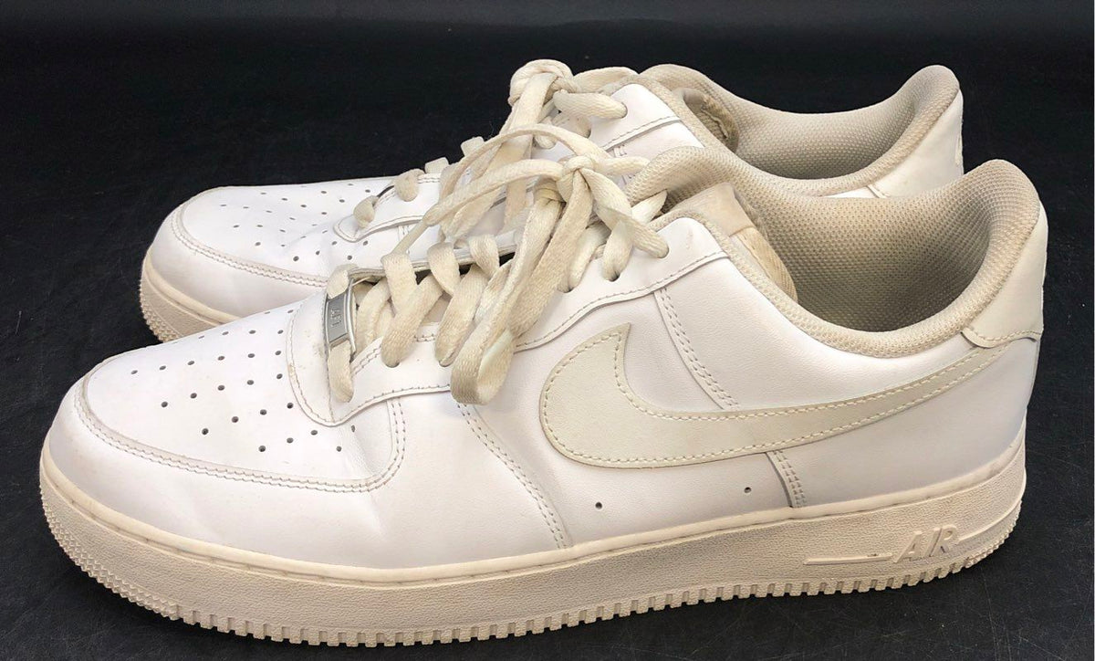 Nike Air Force 1 '07 Low Triple White Sneakers Men's Size 12 CW2288-111