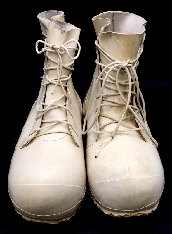 AirBoss Military Extreme Cold Weather White Rubber Bunny Boots Size 12W