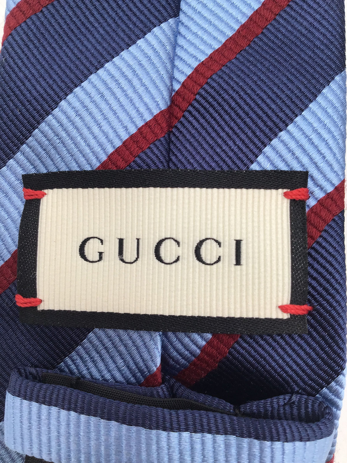 Gucci Men&#39;s Blue Red Pointed Tie With COA