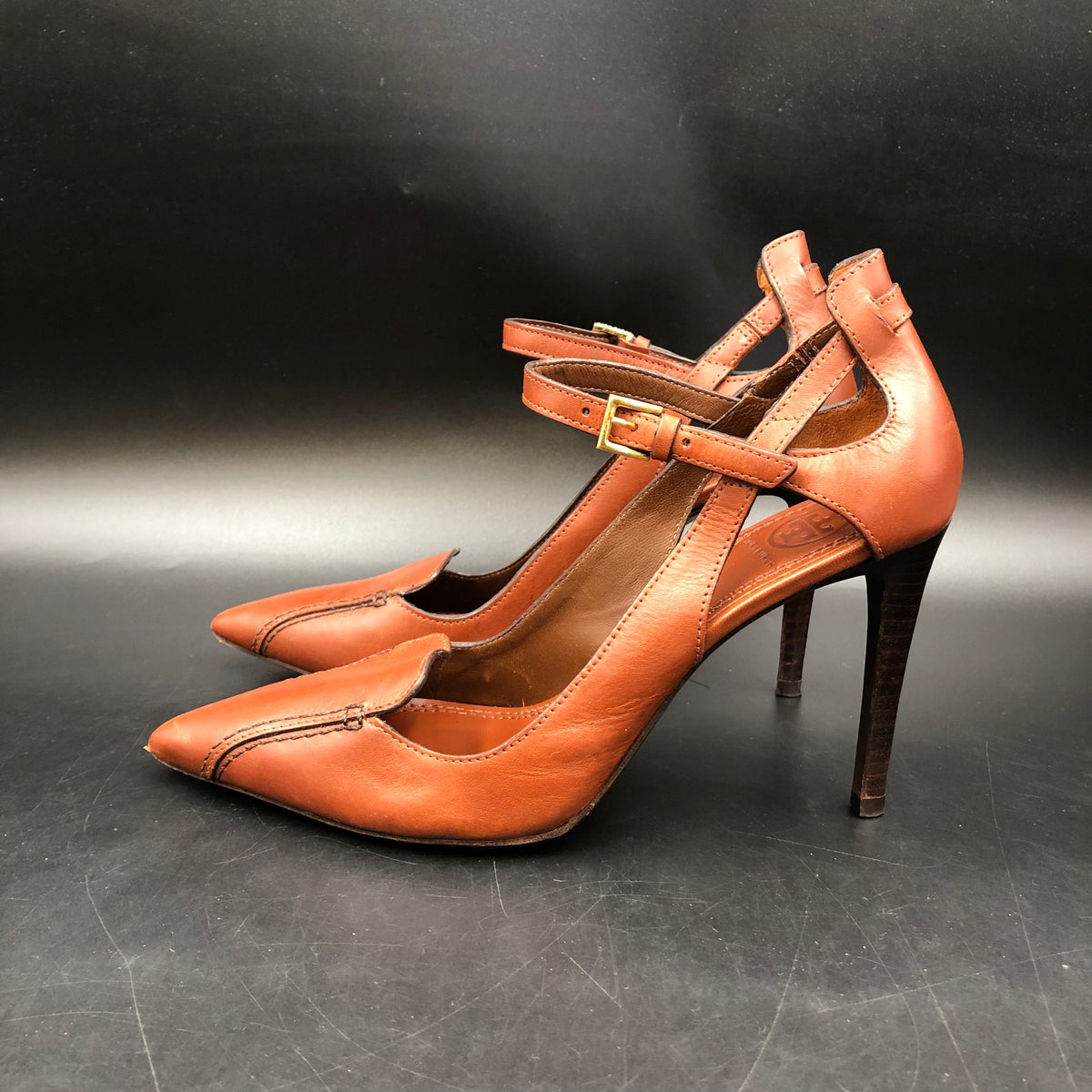 Tory Burch Cognac Brown Leather Double T Pointed Toe Heels Size 7.5 COA