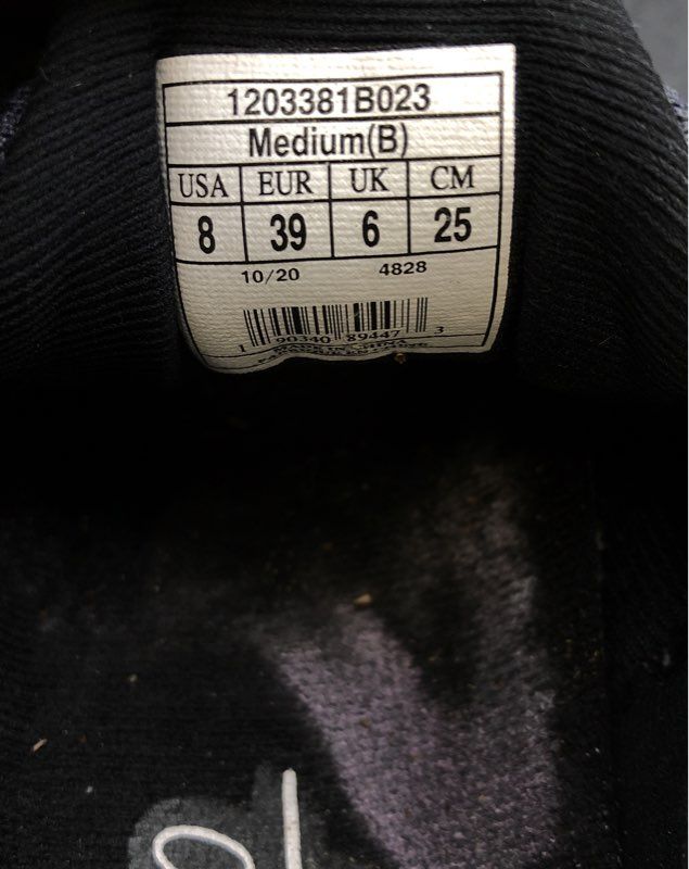 Brooks Women's Ghost 13 Black Athletic Shoes - Size 8