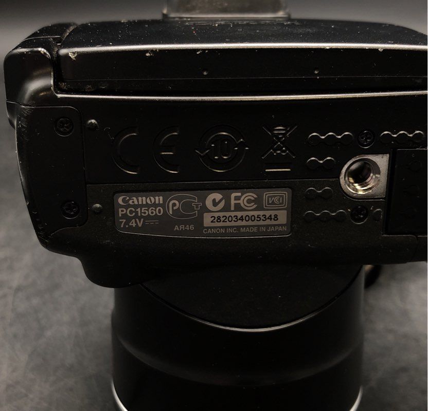 Canon SX30 IS Digital SLR Camera