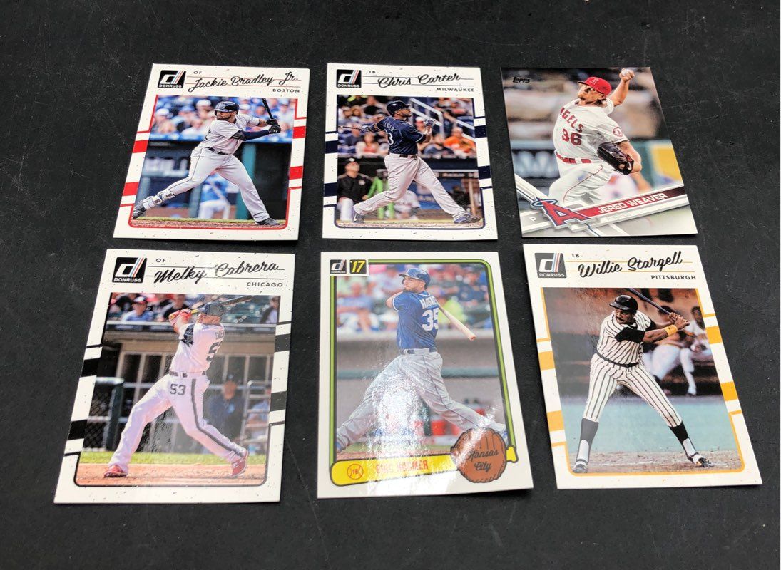 Mixed Lot Of Baseball MLB Cards. Medium Box, Unsorted