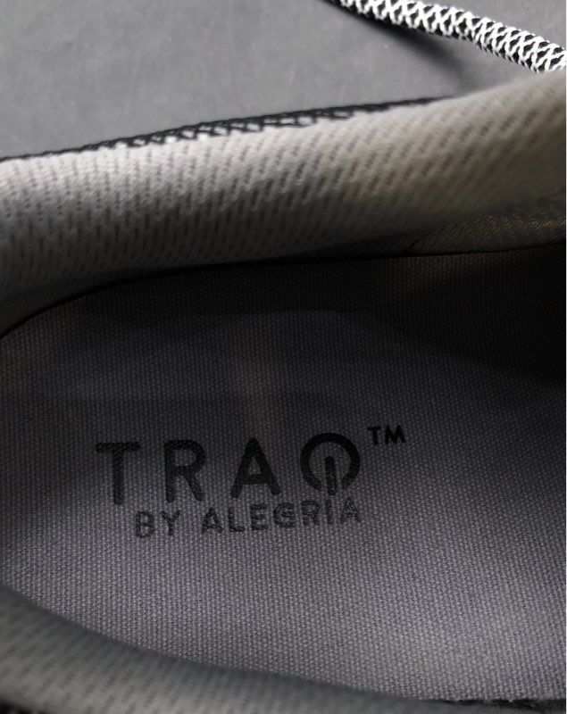 Traq By Alegria Women's Qarma Black White Athletic Shoes - Size 38