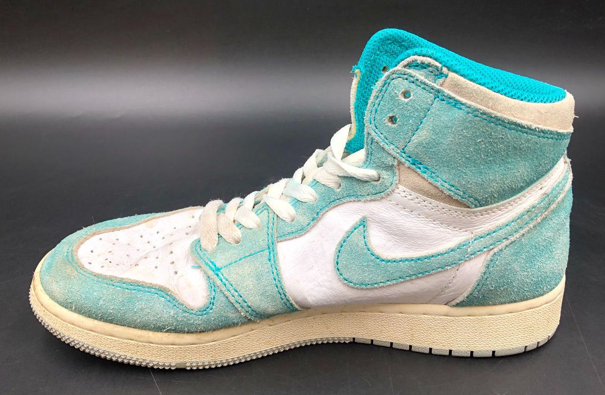 Nike Jordan 1 Retro High OG GS 'Turbo Green' White/Teal Sneakers - Sz 6Y (+COA)