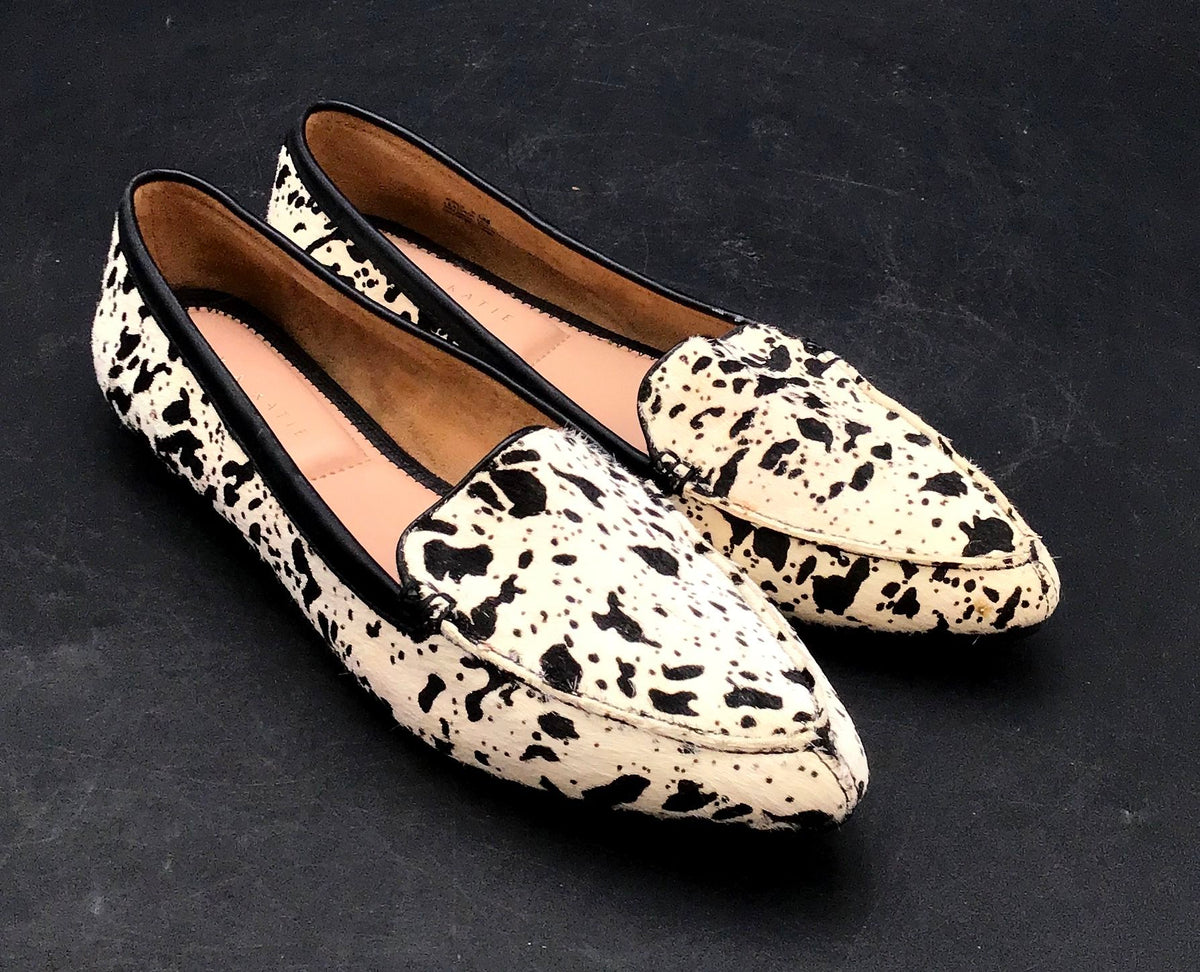 NWT Kelly & Katie Women's Jordi Ivory Black Loafer Flats - Size 8.5
