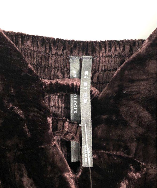 Anthropologie Women's Brown Velvet Floral Applique Wide Leg Jumpsuit NWT Sz 2