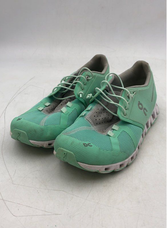 On Cloud Women&#39;s Green Athletic Shoes - Size 8