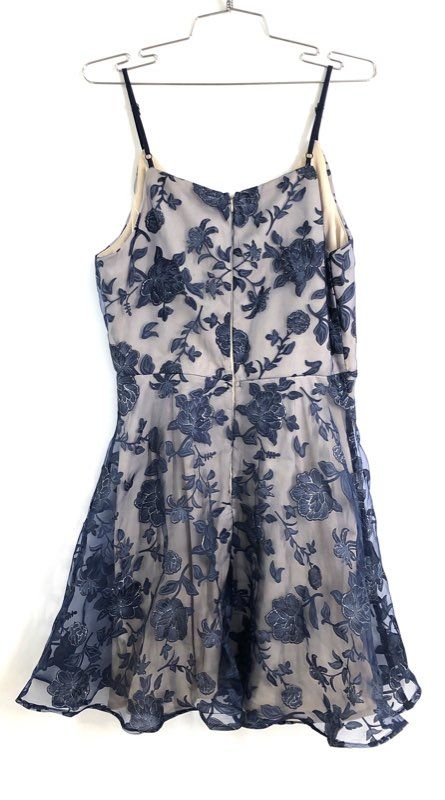PromGirl Women's Navy Floral Embroidered Fit Flare Dress Size M NWT