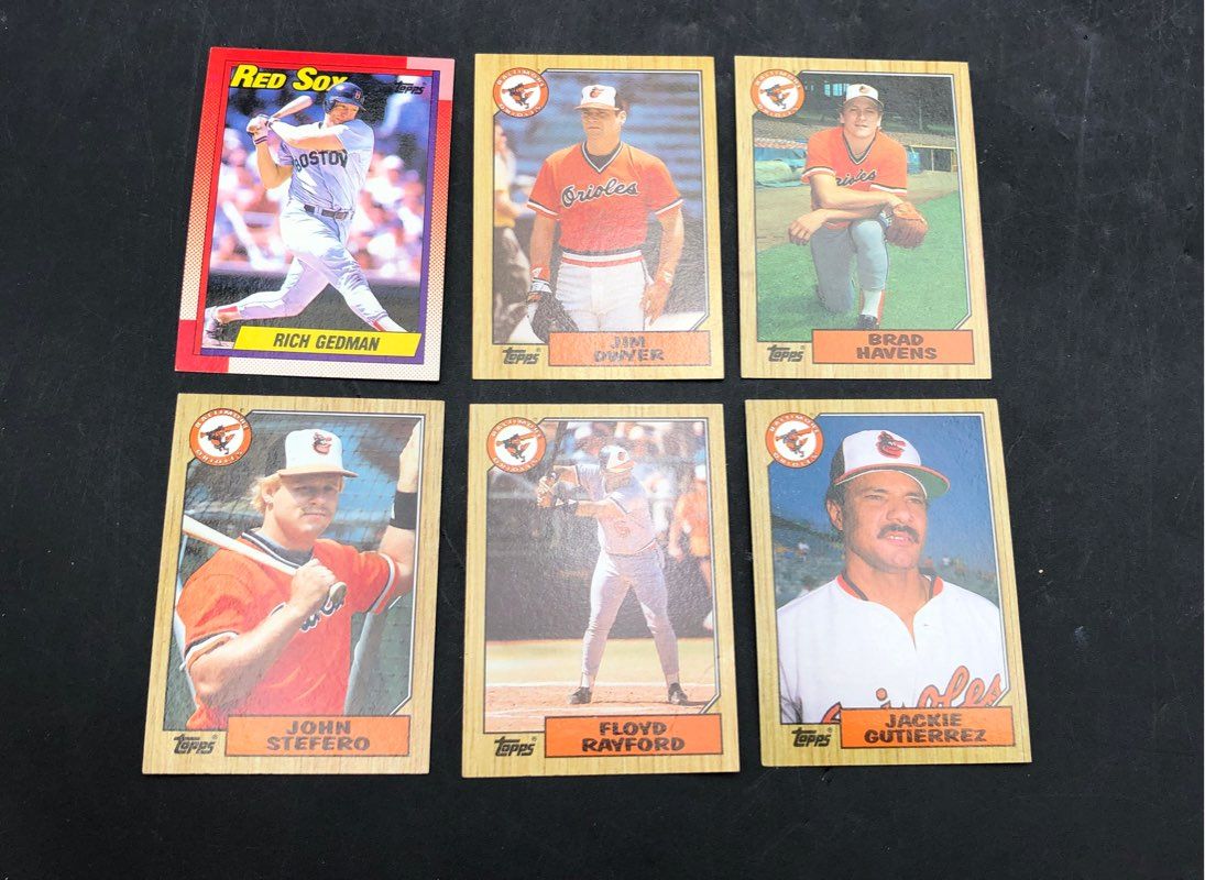 Lot Of Topps Baseball MLB Cards. Medium Box, Unsorted