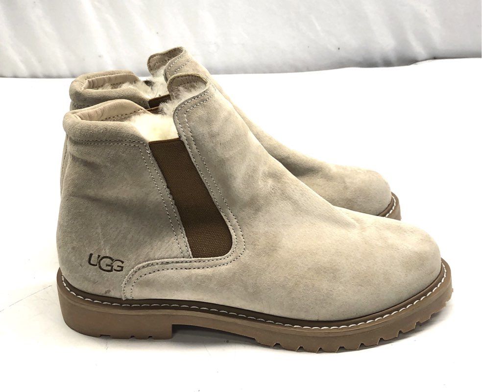 UGG Tan Suede Sheepskin Lined Chelsea Ankle Boot Lug Sole Size 42