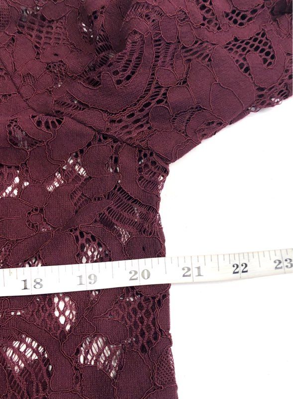 Karen Kane Women's Wine Floral Lace Bell Sleeve Blouse NWT Sz S