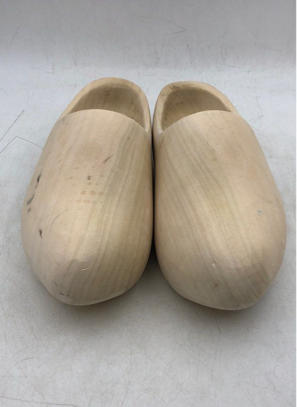 Women&#39;s Tan Wooden Hand-Crafted Clog Shoes - Size 39