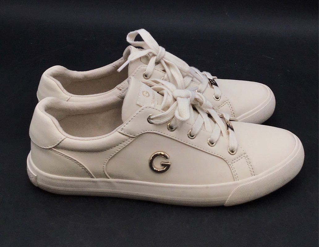 G by Guess Onarin Cream Off-White Gold Low Top Sneakers Women's Size 8.5