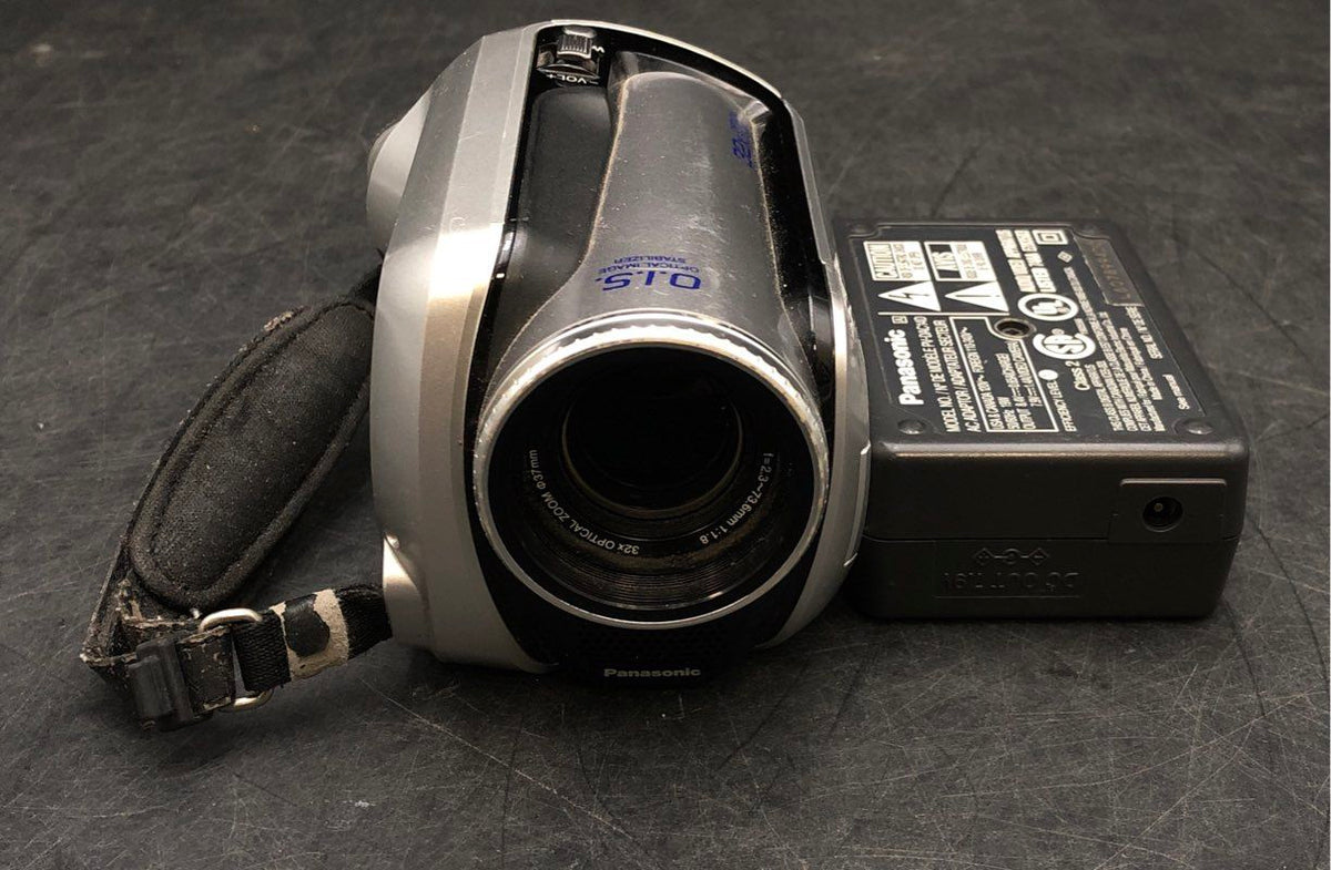 Panasonic SDR-H18 32X Optical Zoom Camcorder