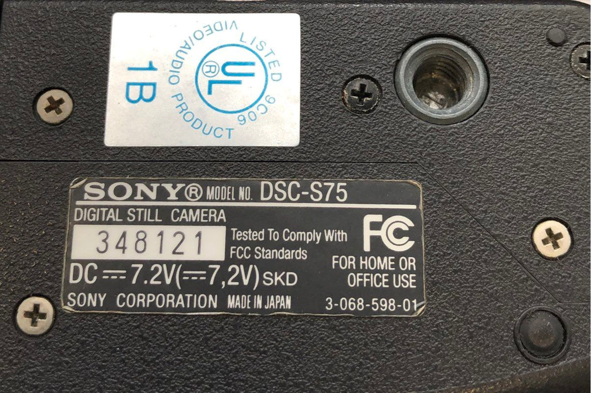 Sony Cyber-Shot DSC-S75 Compact Digital Still Camera