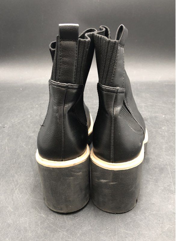 Dolce Vita Women's Trooper Black Ankle Boots - Size 7.5
