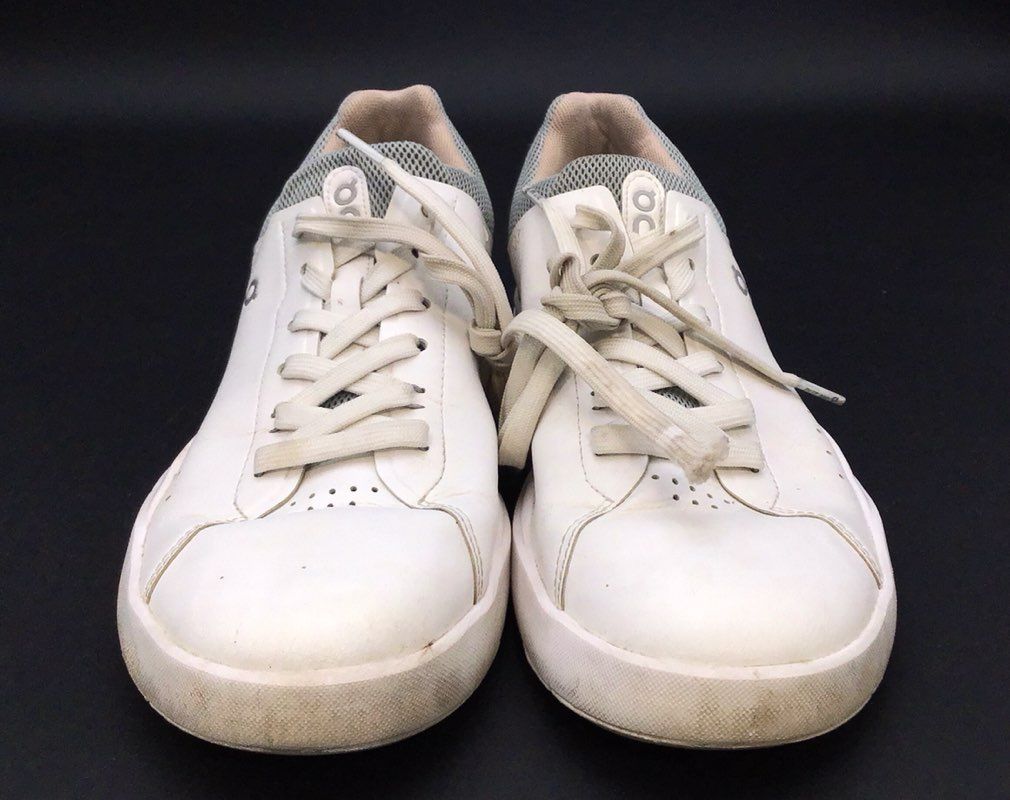 On Cloud Women&#39;s White Athletic Shoes - Size 10