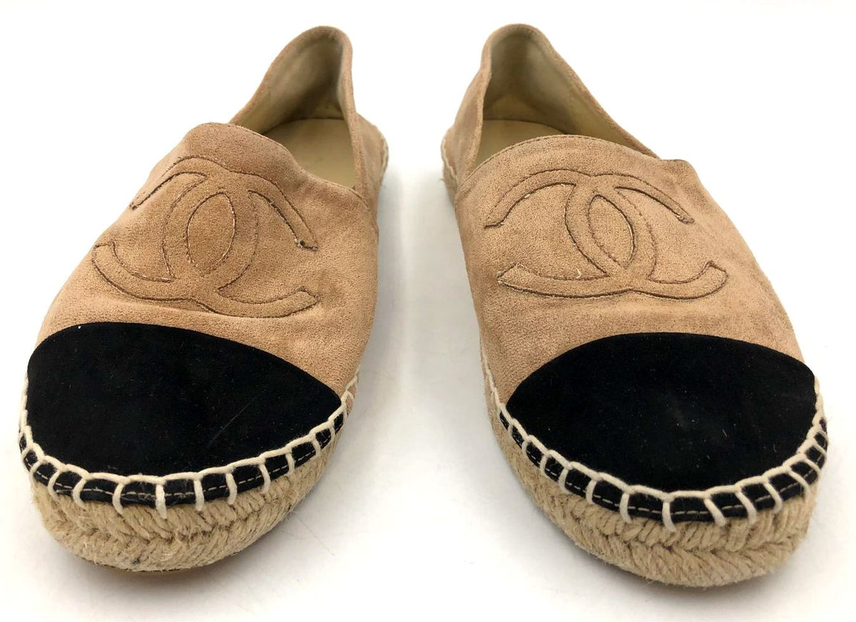 Chanel Inspired Women's Tan/Black Suede Cap Toe Espadrille CC Flats - Size 41